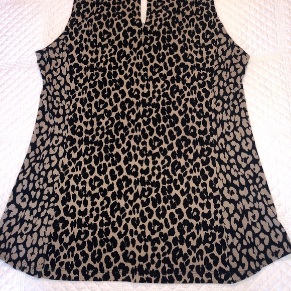 ANIMAL PRINT SLEEVELESS TOP🤎🐆🖤 - Picture 5 of 5